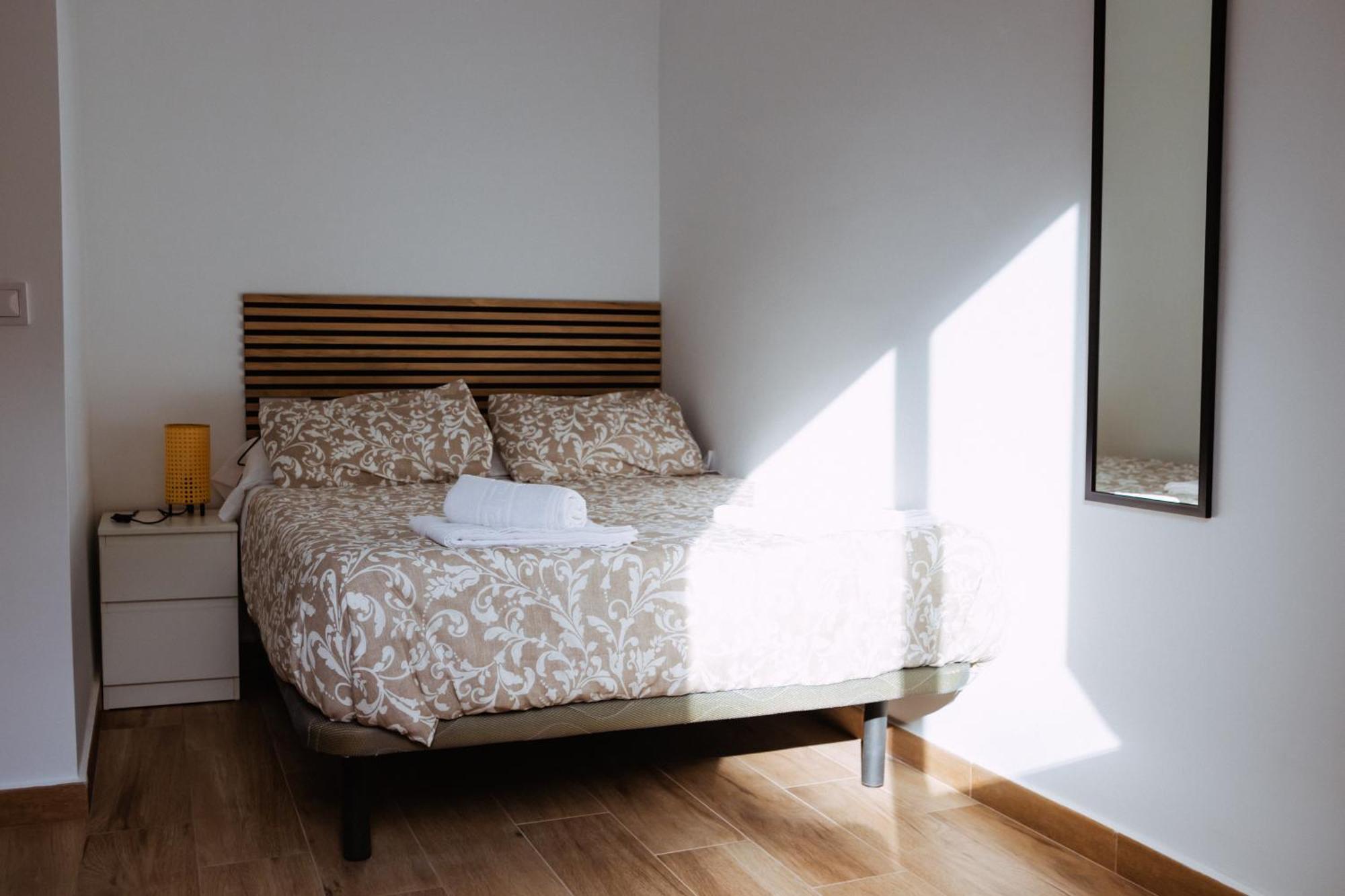 Triana Riverside Guesthouse Sevilla Buitenkant foto