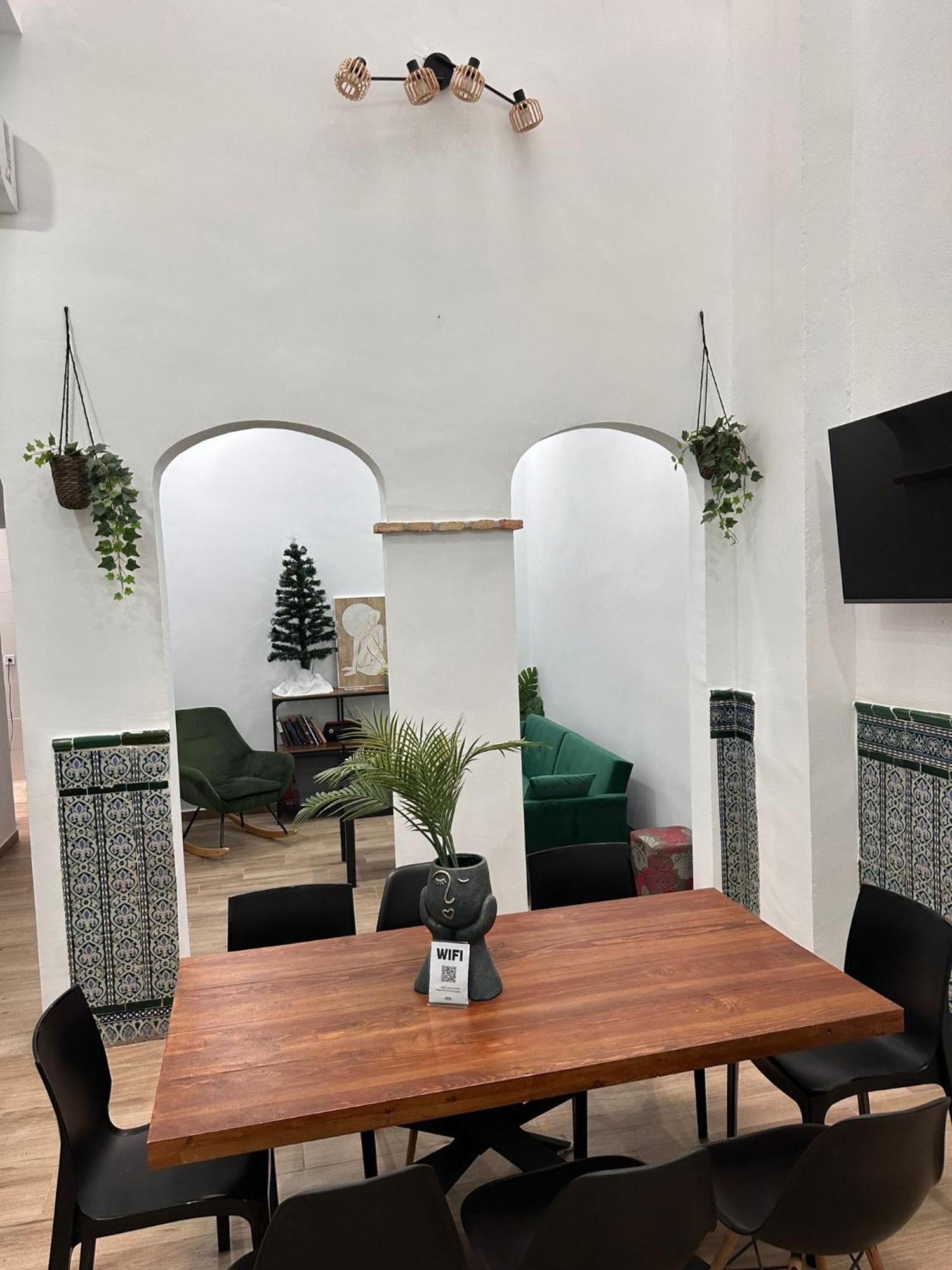 Triana Riverside Guesthouse Sevilla Buitenkant foto